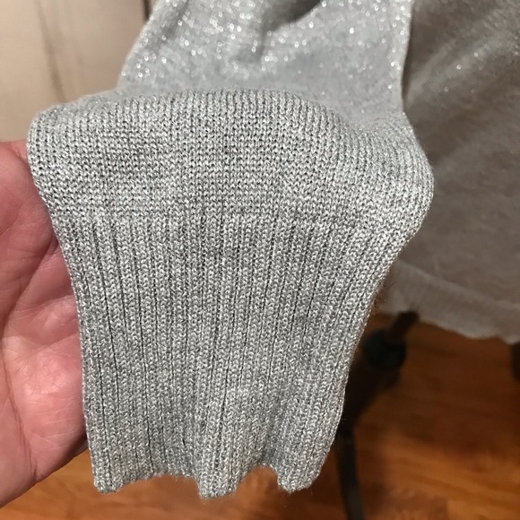 ▪️JOSEPH A Silver Glitter Turtleneck - Picture 2 of 9